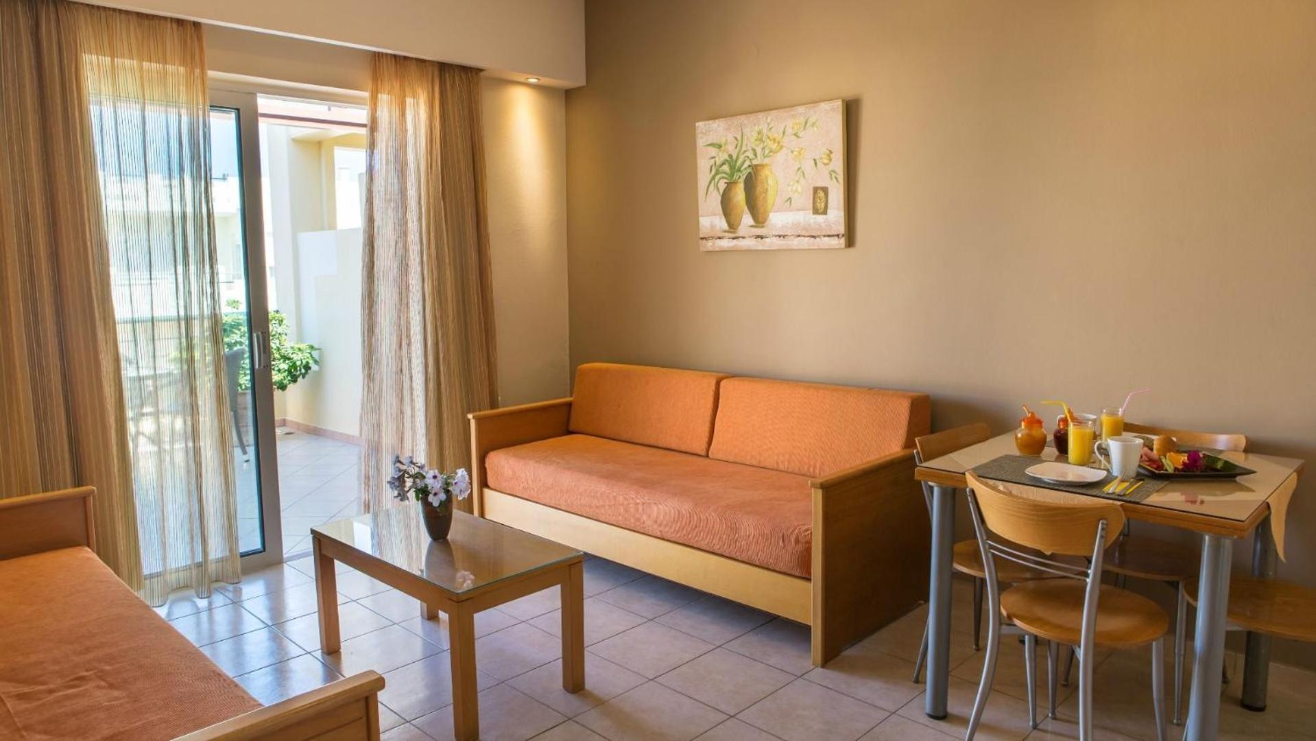 Helios Apartments Kato Daratso Oda fotoğraf