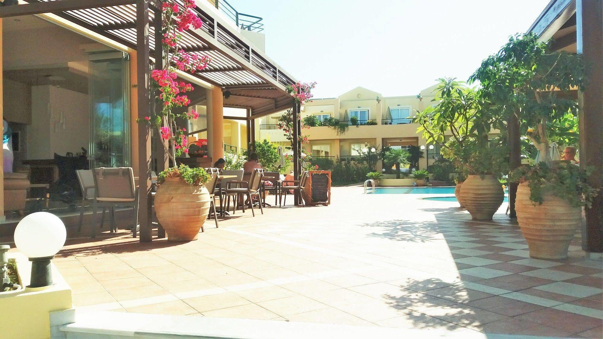 Helios Apartments Kato Daratso Dış mekan fotoğraf
