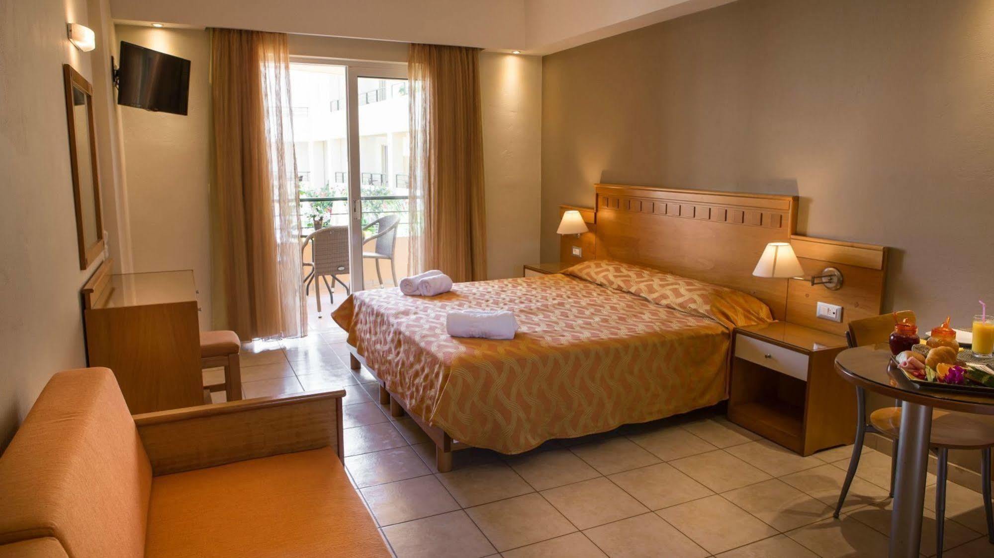 Helios Apartments Kato Daratso Dış mekan fotoğraf